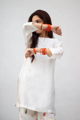 White Seesha Silk with 3 tone dupatta