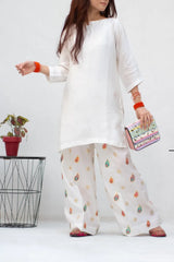 White Seesha Silk with 3 tone dupatta