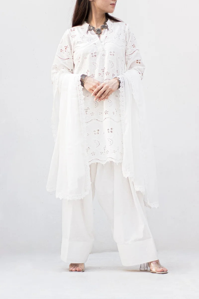 White Dress Chicken Kari - 3 piece